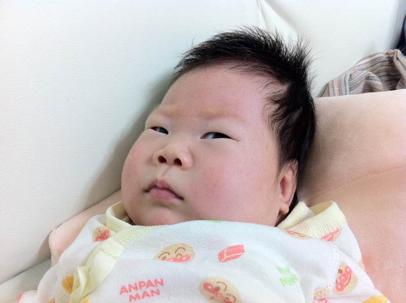 ⠀ ⠀ カメラロール見てたら発見👀 ⠀ふいに見つかる坊のブサイク写真この頃の子どもってどの瞬間を切り取っても可愛いんじゃなかった？全てが愛おしいよ