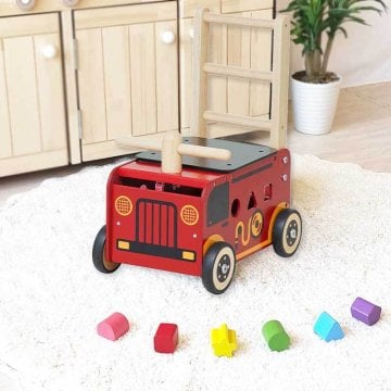 2025年 1歳の男の子への誕生日プレゼント 人気ランキングTOP10！祖父母からのお祝い向きのものなどを紹介！プレゼント＆ギフトのギフトモール