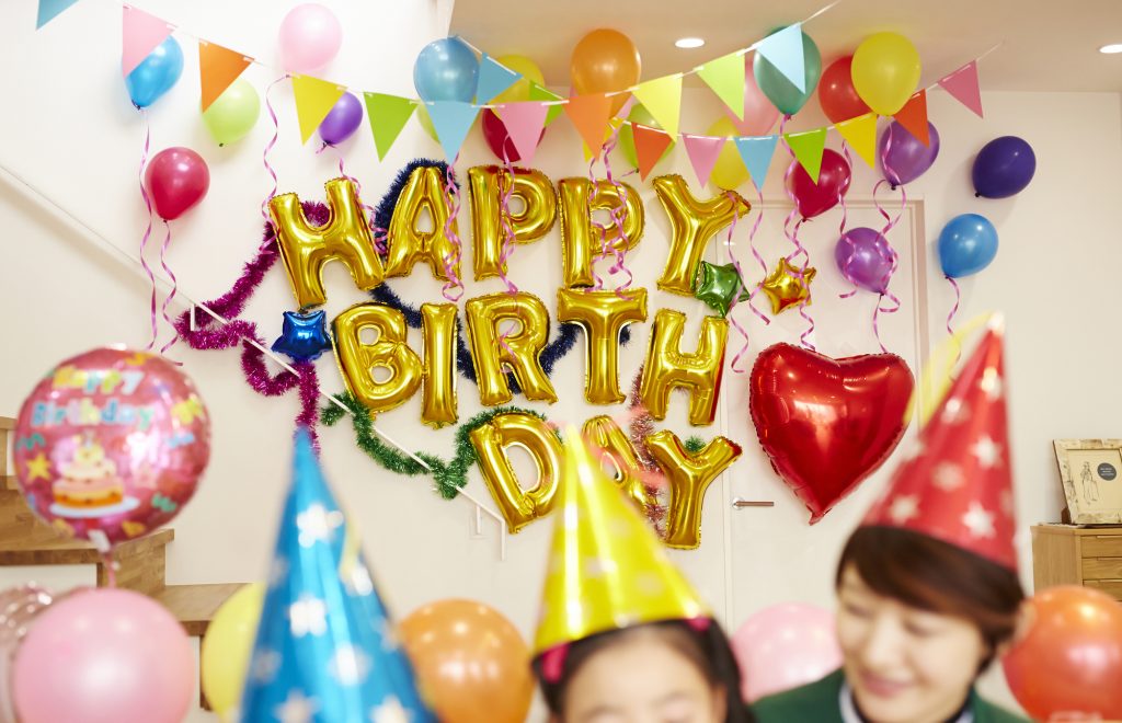 たんじょうび おめでとうこぐま社