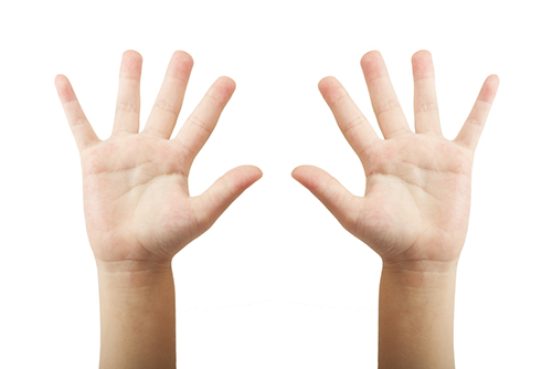 Finger Family song” 日本語での指を使った手遊び「とうさんゆびどこです」に似ている手遊び歌The Finger Family 指の家族 の英語版のご紹介です🥰３歳のうちの子も歌っちゃうくらい簡単ですぐに覚えられるし、とっても可愛いお歌です☆ この歌詞の繰り返しで