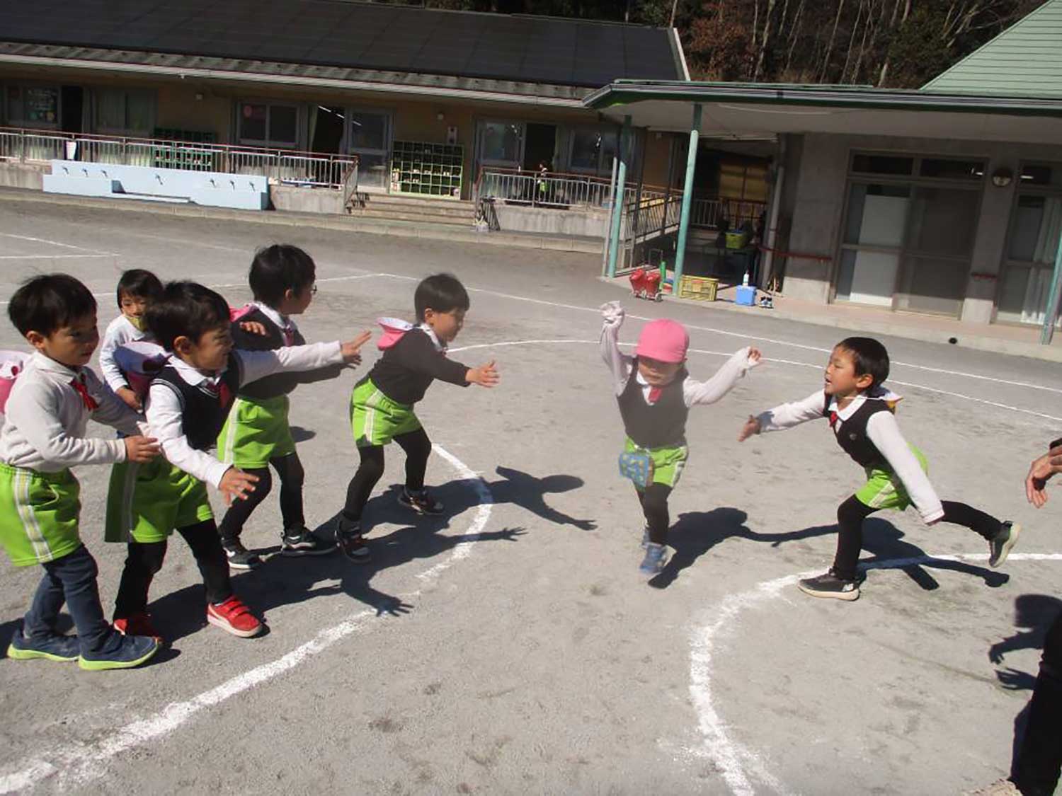 遠足にも！ 小学生向けの野外レクリエーション&ゲーム。体験遊び