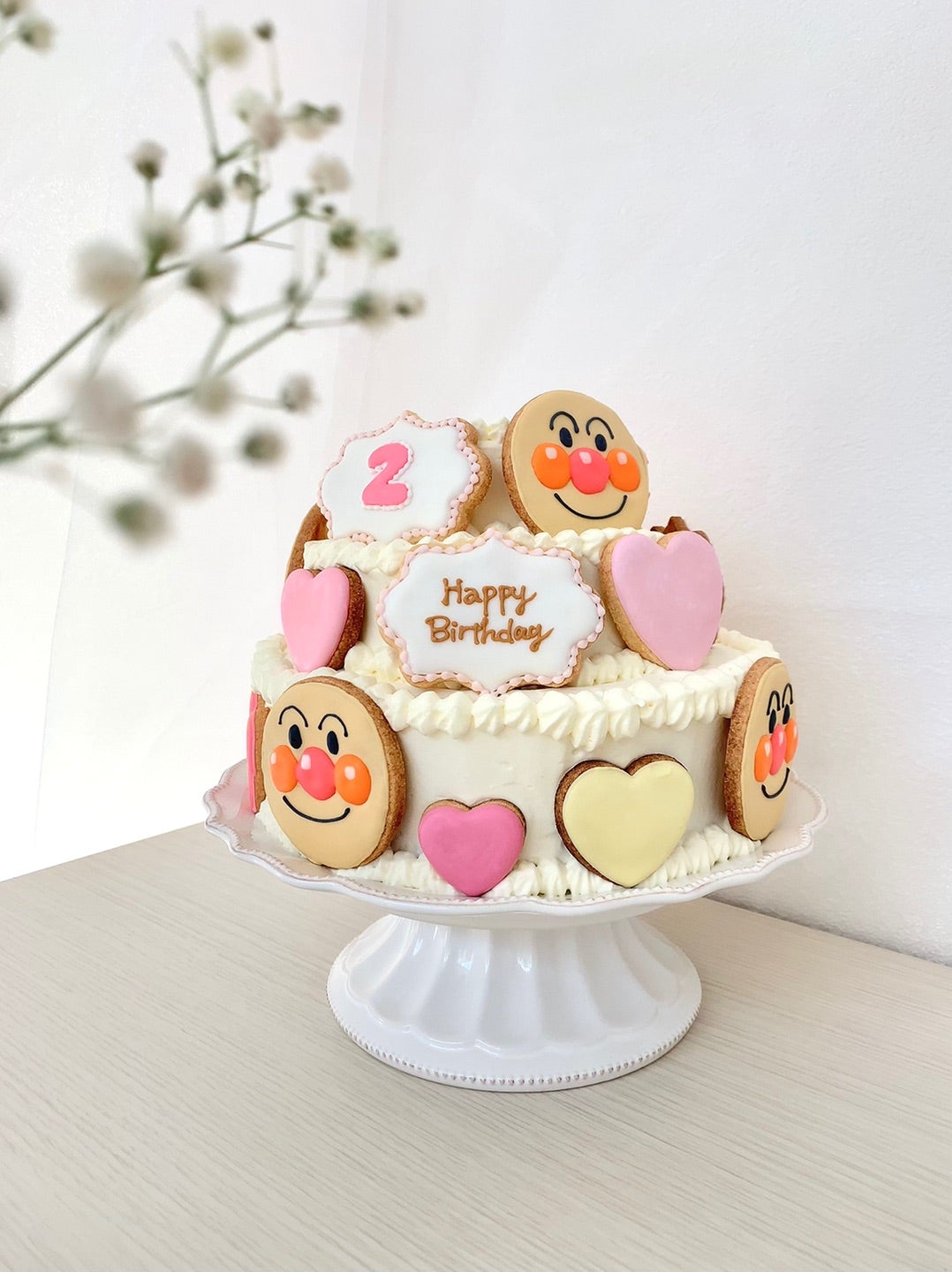 定番のアンパンマンイラスト✨⁡ アンパンマンネタで1番人気の、 こちらのイラスト💓💓💓 ⁡ ⁡ ⁡ 今まで色々なデコレーションのケーキと組み合わせてきましたが・ ⁡ ⁡ ⁡ ⁡ 「ピンク1色フリル」との組み合わせは 初めてでした🩷🩷🩷 ⁡ ⁡ ⁡ ⁡ ⁡ ⁡ ⁡ ⁡ ⁡シンプルなのに