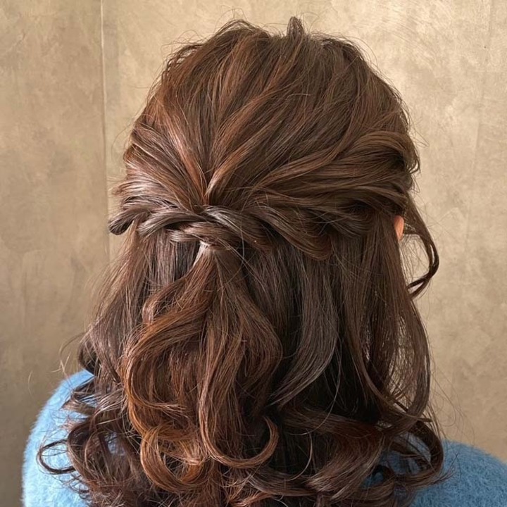 マナー違反？結婚式でのハーフアップの髪型３０選 お呼ばれ・ゲスト編