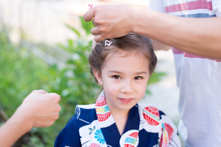 保存版 浴衣に合う子供のヘアアレンジ20選 髪の長さ別に簡単アレンジを紹介