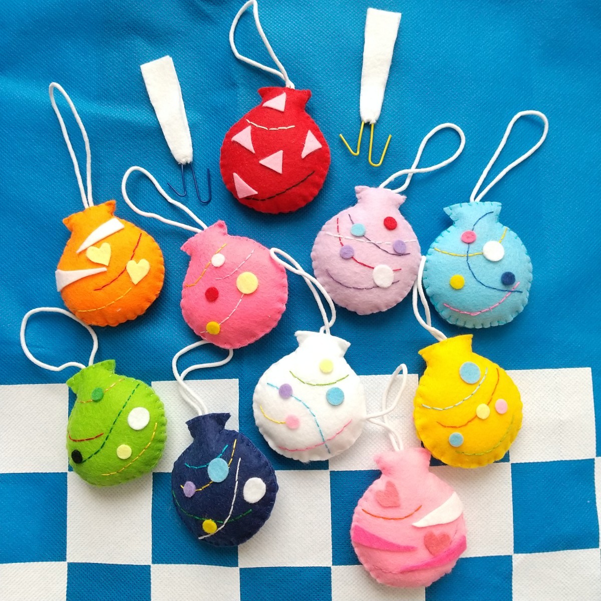 もぐらたたきの作り方！お楽しみ会や夏祭りで盛り上がる手作りおもちゃ保育士を応援する情報サイト 保育と暮らしをすこやかに ほいくらし