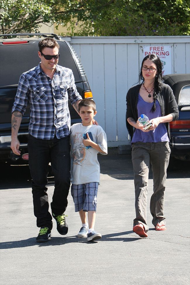 ミーガン・フォックス第3子妊娠！ 昨年8月に離婚申請中の夫ブライアン・オースティン・グリーンとTime Tested Beauty Tips *Audrey Hepburn Forever *