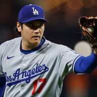 両角友佑は結婚し嫁と子供がいた！兄弟プロフィールで絆に感動