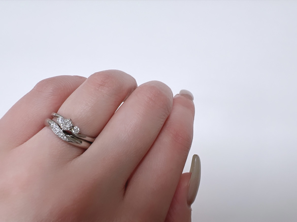 婚約指輪と結婚指輪の重ね付けコーディネート婚約指輪・結婚指輪専門店 札幌・旭川・帯広 BRIDAL JEWELRY LEGAN レガン
