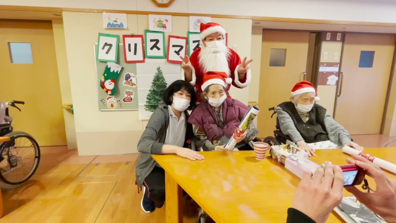クリスマス会を行いましたお知らせ・スタッフブログ長崎市の介護施設 社会福祉法人いわこ会 さくらの里