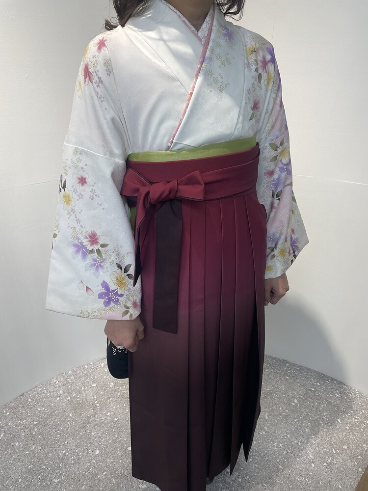 古熊神社 - 虹のかかる街 8月最後の朝、山口は綺麗な虹がかかりました。 夏休みの終わる寂しい季節、少し元気づけられた気がします😊今日から9月、今月もよろしくお願いいたします。古熊神社神社天神さま山口県山口市山口やまぐちfurukumajinjajinja