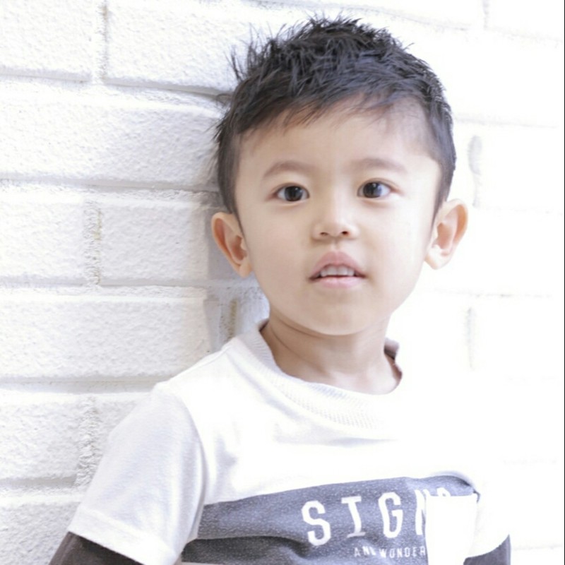 2025年秋 モードなで子供のメンズに似合うモードなショートの髪型 ヘアカタログ・ヘアスタイル を探す - OZmallビューティ