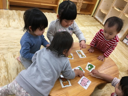 1月のお誕生日会を行いました。 - こどものいえ保育園blog