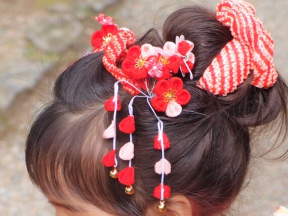 七五三前撮り 七五三ヘア 七五三詣り 子供ヘアアレンジ 七五三3歳 七五三5歳 七五三7歳 753 七五三髪型女の子ヘアアレンジ 前髪カット 七五三撮影姉妹リンクコーデ 着物ヘアセット髮型師子供ヘアセット 七五三髪飾り姉妹で七五三豊橋美容室 子供着物 七五三