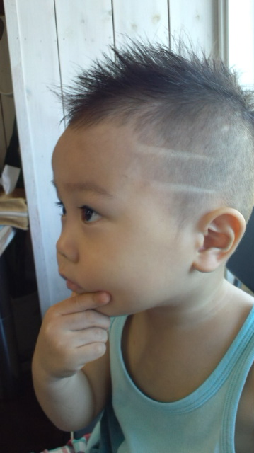 ヘアメイクさんに聞く、子供の髪セルフカット攻略法！ 男の子編VERY