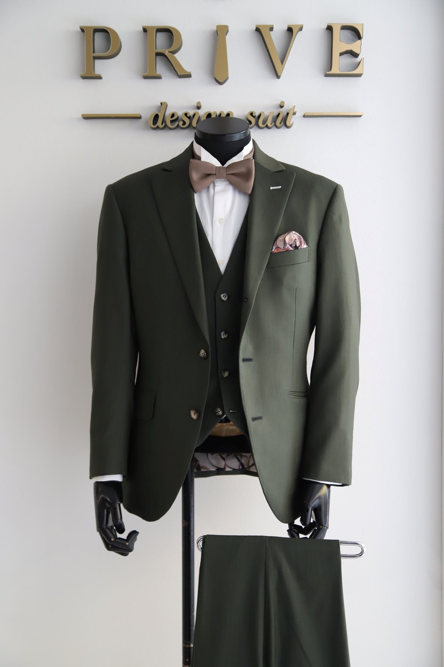 khakiタイベルト付蝶ネクタイ 結婚式 新郎 インド刺繍リボン その他オーダーメイド 𝐸 𝑛 . 通販18510871Creema クリーマ