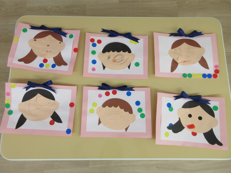 保育園で作る母の日のプレゼント製作7選！製作のねらいや配慮もご紹介 - 保育・看護で働く人を応援するメディア お役立ちコラムキララサポート