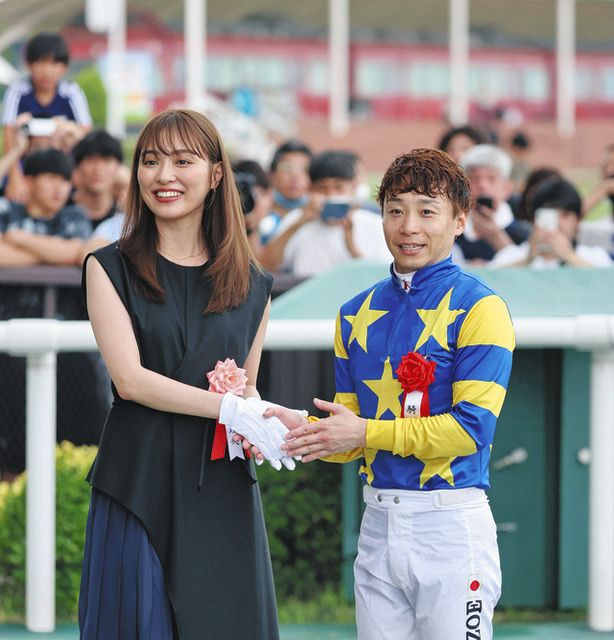 内田理央の実家は金持ち！弟・両親家族構成や学歴、結婚まで徹底調査！ - そらたけblog