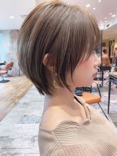 マッシュショートヘア刈り上げ女子中学生カット, 🌟⋆꙳🐰--------------🐰🌟⋆꙳