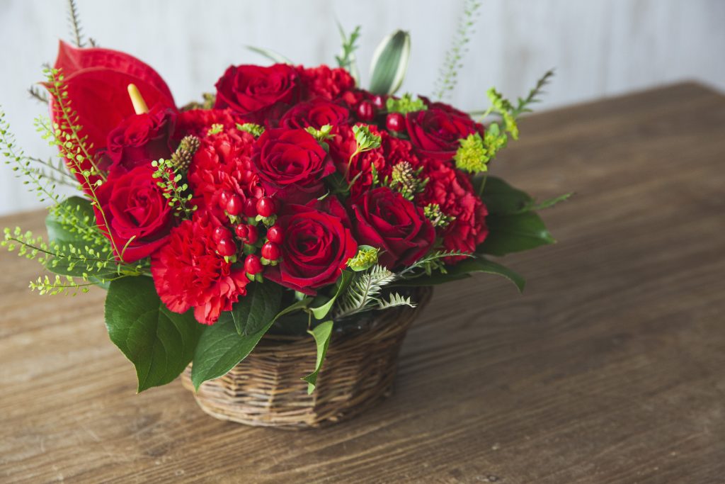 還暦祝いにおすすめの花5選予算相場やメッセージの文例についても解説 -公式IGARASHI 欧風フラワーギフト