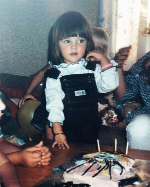 オーランド・ブルーム、ハリウッドの殿堂入り式典でミランダ・カーに感謝。Vogue Japan