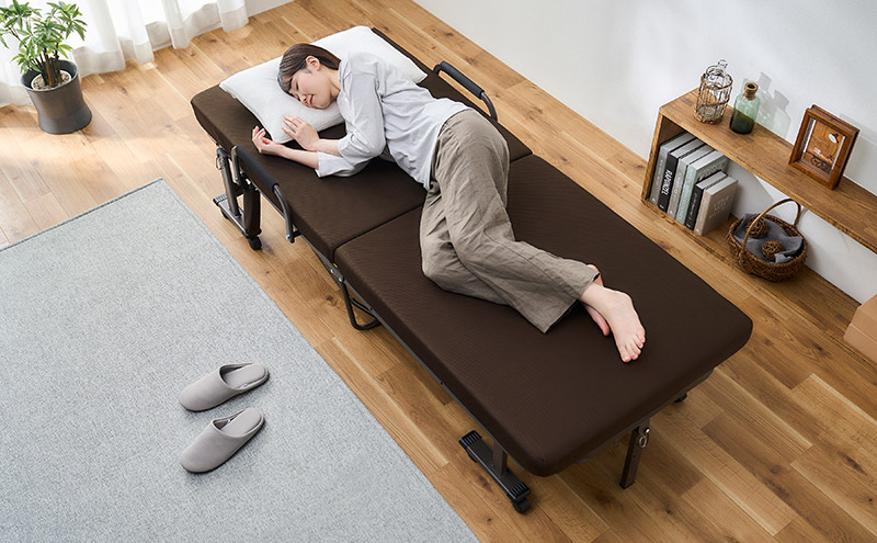 Amazon.co.jp: BuLuTu 大きなゆりかごベビーブランケット 子供用 リバーシブル 花柄 サマーキルト ローズパターン 男の子 女の子保育園 ベビーベッド コットン モスリン キルトブランケット ウルトラソフト 肌に優しい、軽量 1パック、47x51インチ : ベビー＆マタニティ