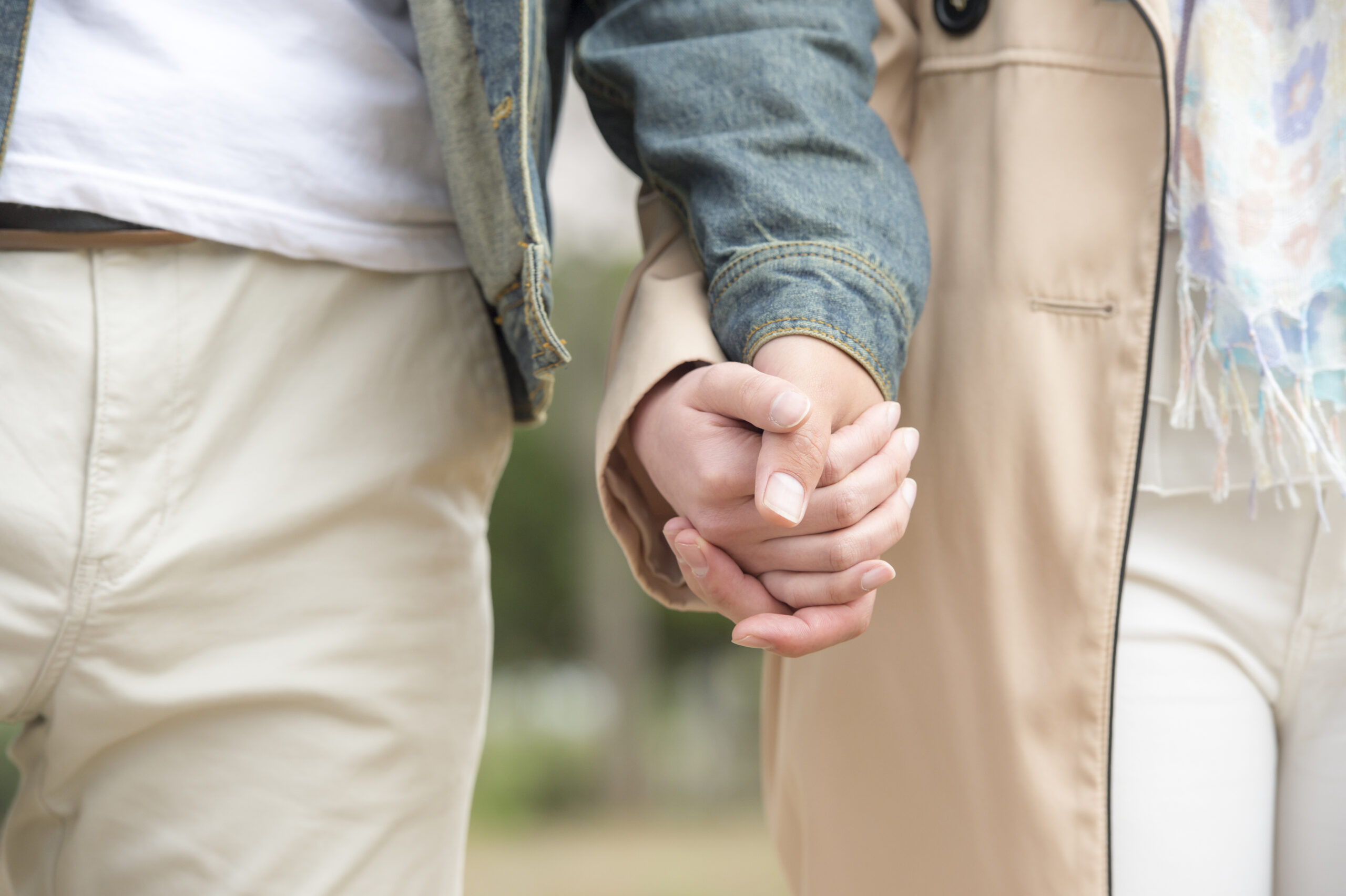 恋人繋ぎ」の写真素材271件の無料イラスト画像Adobe Stock