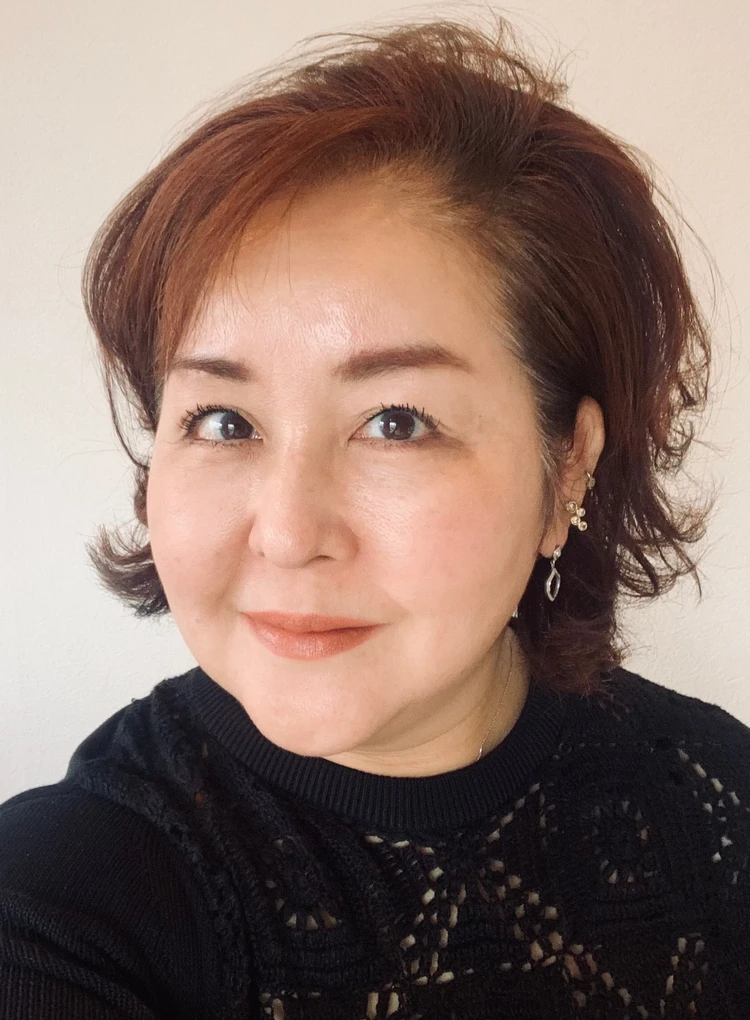 若くして亡くなった妹のために、なりたくなかった美容の世界に」uka代表・渡邉季穂さん – STORYストーリィオフィシャルサイト