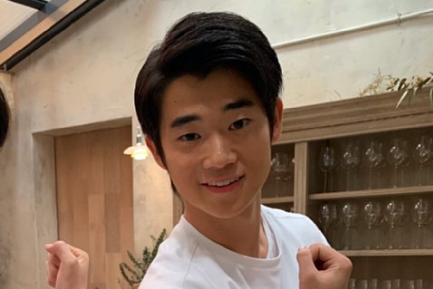 キングカズ一家〝なんて絵になる4ショット〟大河出演長男＆格闘家次男＆りさ子夫人 オシャレファミリーに「完璧すぎる♥」：「おっ！」でつながる地元密着のスポーツ応援メディア西スポWEB OTTO