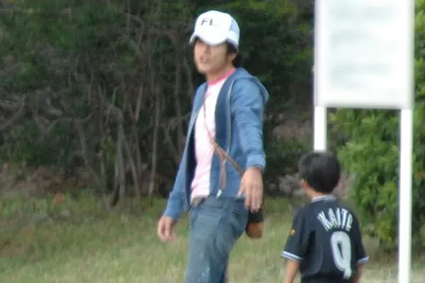 ミスチル桜井和寿の子供は何人で年齢は？学校でサッカーチーム作った？名前は？あの童