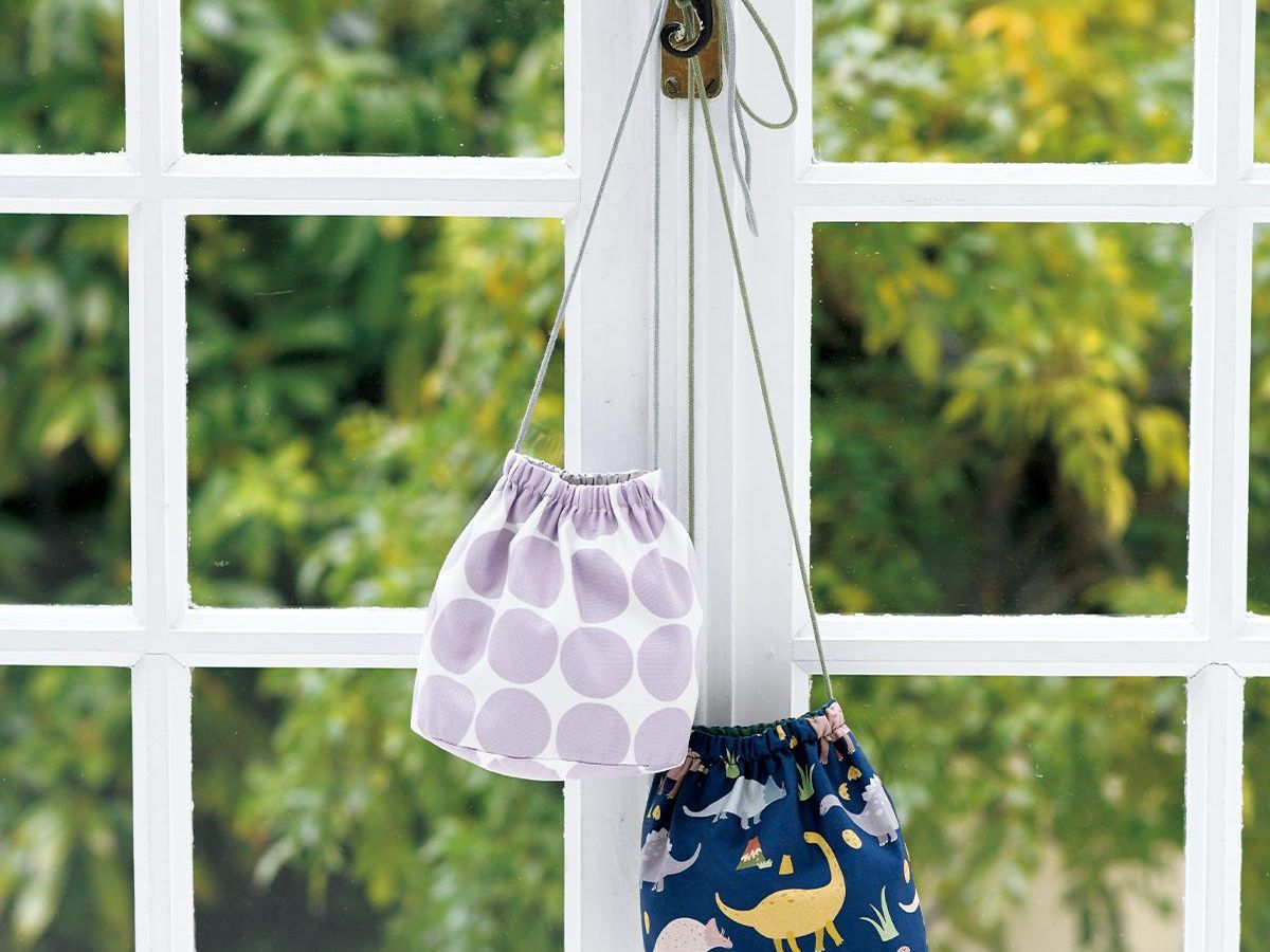 子供用斜めがけバッグの作り方。簡単に蓋付きのポシェット ミニショルダーバッグ を子供用で小学生や男の子用でも作れます♪ママと子供のＨａｐｐｙＬｉｆｅ