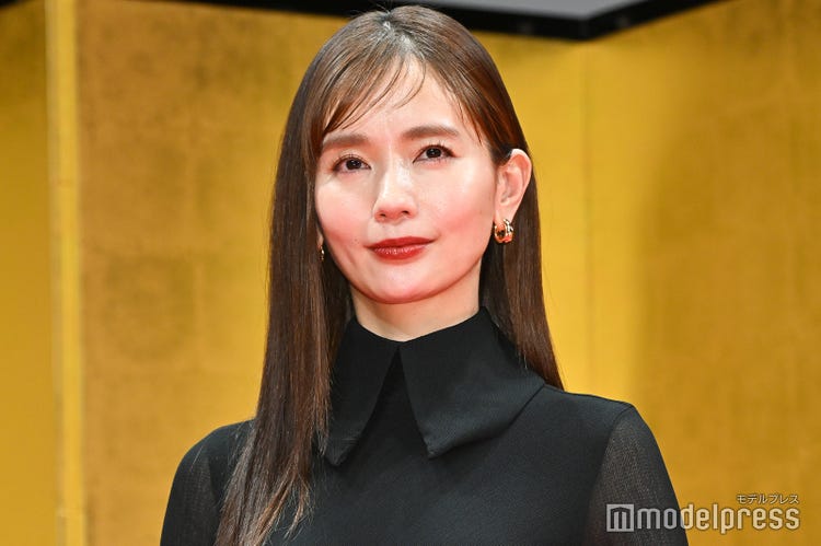 中村ゆり「結婚より仕事優先で後悔しない？」迷いの20代をへて、40代で見つけた納得できる人生選択の秘訣 - Woman type ウーマンタイプ女の転職type