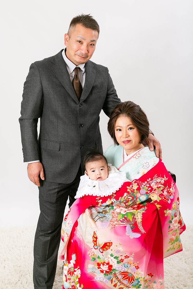 お宮参り☆女の子 着物とベビードレスで撮影福岡市の老舗フォトスタジオ ハザマ写真場