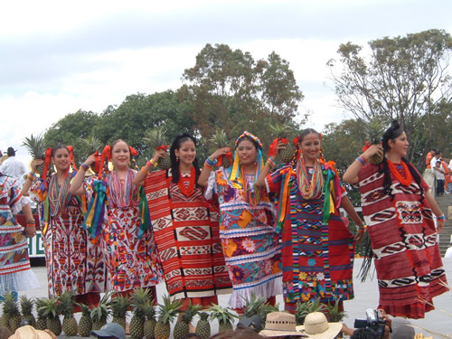 メキシコ民族衣装