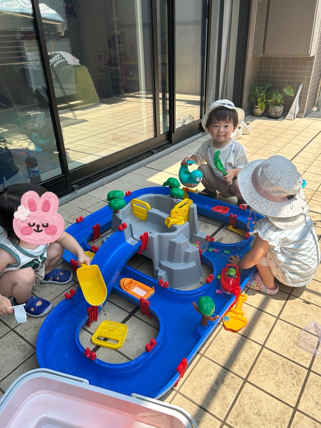 大好きな水遊びの季節がきたー🌻👙😎 子供達も大きくなったので、夏に向けて水着を新調しました♡子供とお出かけあいかわ公園女の子ママ姉妹ママfamilyphotoファミリーフォト家族写真kidsgrammamagram花楓の日々コレ