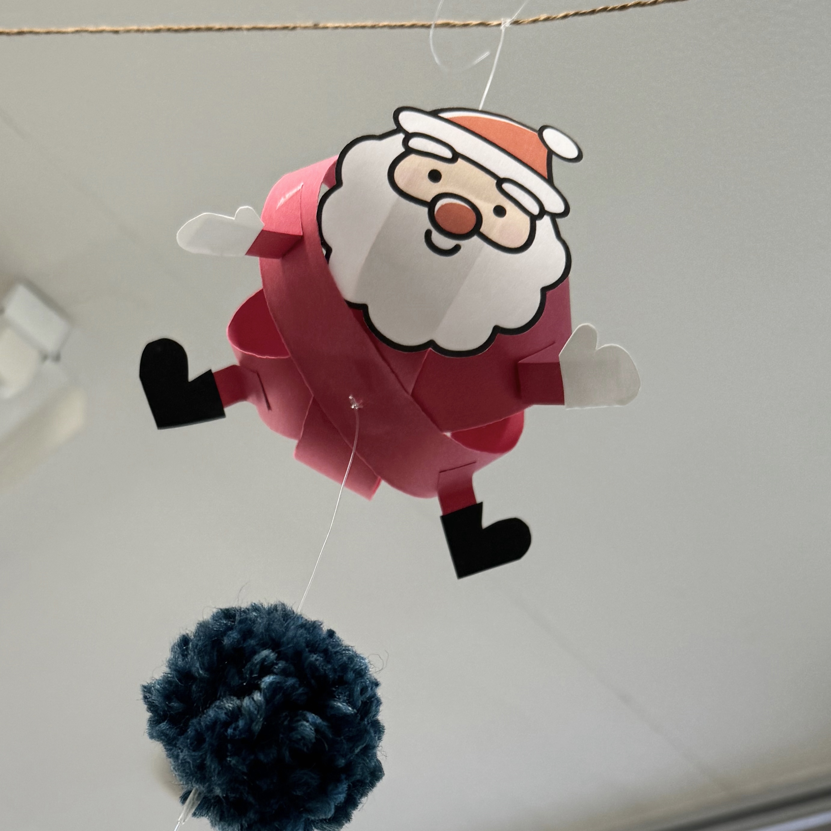 クリスマス製作特集♪～壁面装飾にもOK！年齢別アレンジ紹介～