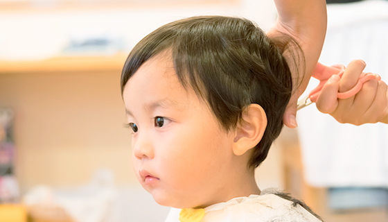 赤ちゃんのファーストカット記念が無料で残せる子ども専門美容室チョッキンズ♪チョキぶろこども専門美容室チョッキンズキッズサロンCHOKKIN'S