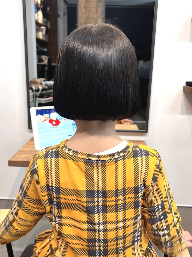 攻めすぎない眉毛ぎりぎりのおん眉がナチュラルで可愛い♡ 透明感ベージュカラー 暖かくなってきて髪ボブ レイヤーベージュ あやみ ザ ガーデントウキョウ所属 のヘアカタログ 20230515204326 ミニモ