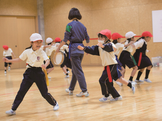 昭和３７年頃の小学生の女の子たち 神戸市長田区みんな４年生だそうです