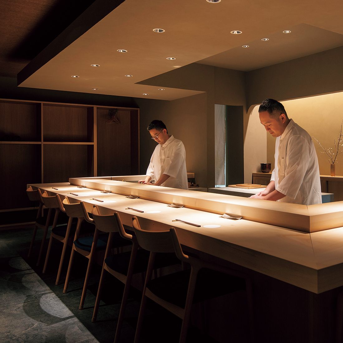 ハイブランドお兄さん2世と、ほぼお揃いのボディバッグを一部の終わりに買いに出かけました！ufesmusicosakahighbrand