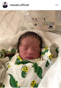 矢沢心＆魔裟斗、イケメンの３歳末っ子長男を顔出し！家族３ショット「息子さん可愛い」 - スポーツ報知