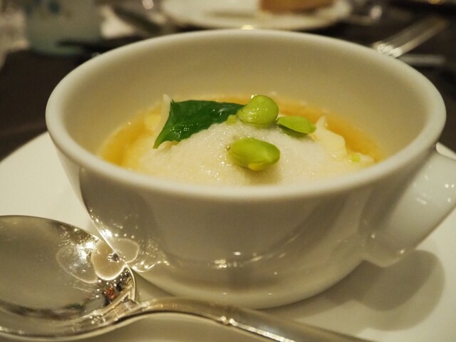 私が結婚式を挙げたアニヴェルセル豊洲が今日で閉館だというので写真だけ撮りに行ってきたのよー！かなしすぎーー！アニヴェルセル豊洲の式場見学に行って最強のプランナーさんとお会いして旦那を押しに押して頂いたおかげで結婚できたようなものなのよーー