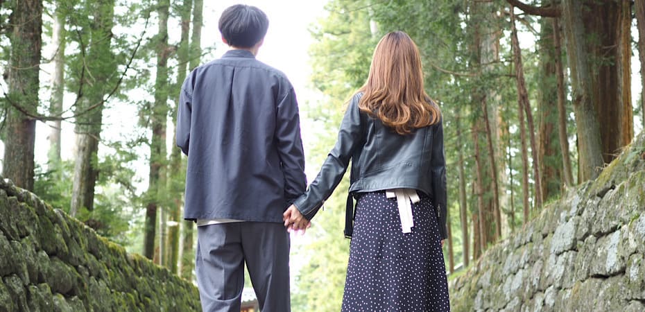 さりげない手の繋ぎ方TikTok