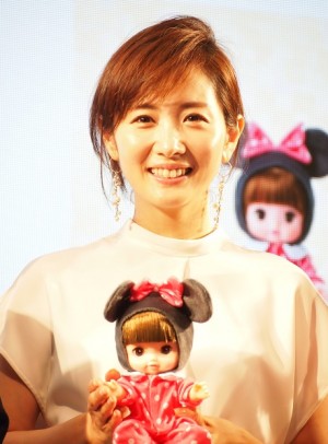 高島彩アナ、４歳次女の料理姿を公開「カレーことこと 次女さん本物の包丁に挑戦 よくできました」 - スポーツ報知