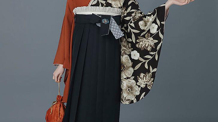 卒業式袴2点セット+鞄付き 2枚目：着用写真有り袴に合わせやすいバッグとは？選び方から当日の持ち物まで紹介！袴レンタルは晴れ着の丸昌 卒業時装卒業袴 ハカマ 全国宅配送料無料