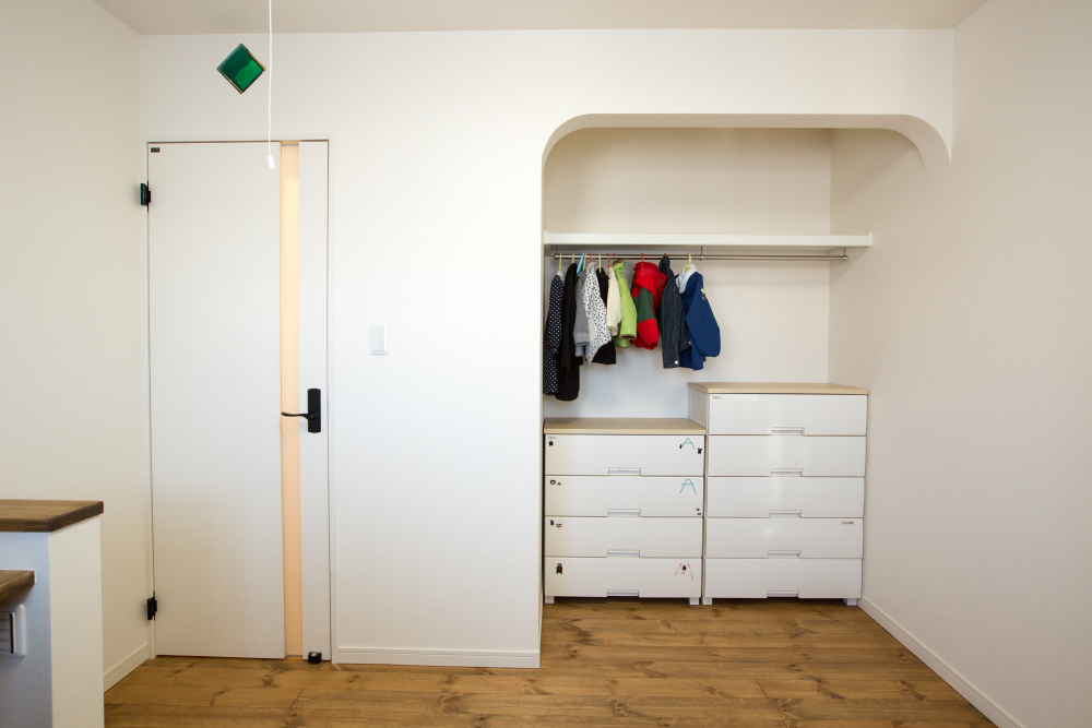 ファミリークローゼットが人気なのはなぜ？間取りづくりのポイントを実例でチェック