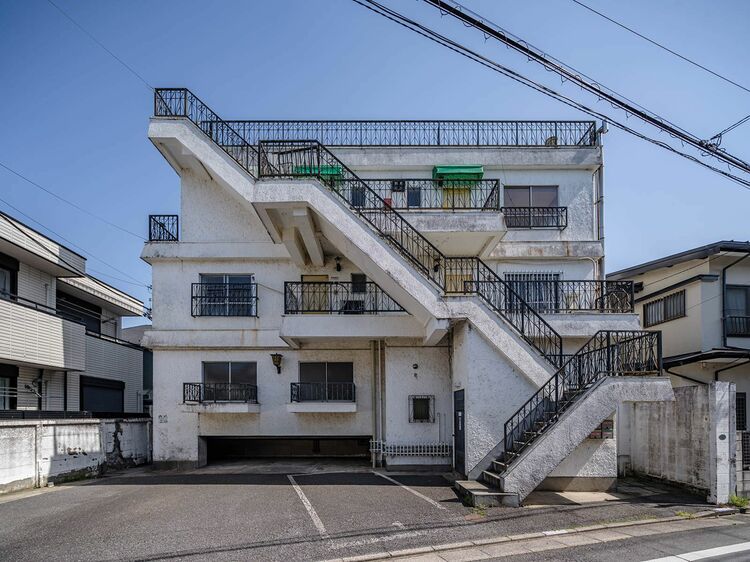 古い家の庭の写真素材・画像素材 Image 21596145