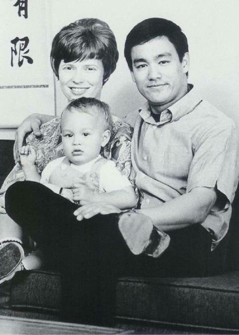 250 件の素敵な「ブランドン・リー」のアイデアを今すぐ保存ブルースリー、映画 ポスター、ヴァンパイア メイク など