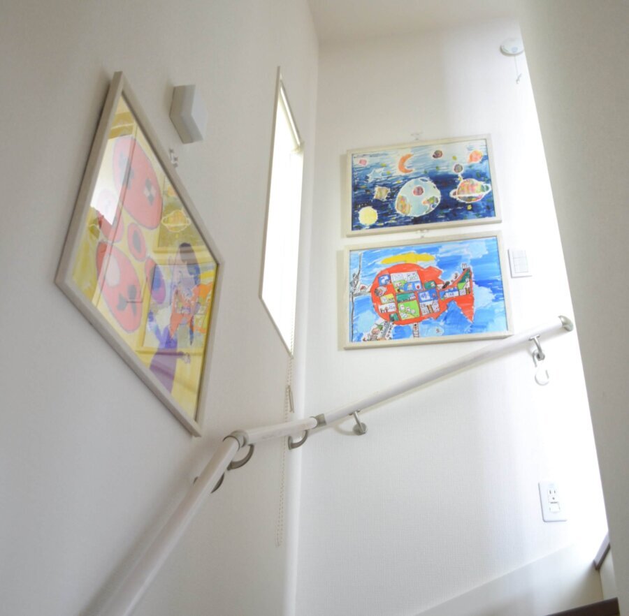 こどもの絵 飾り方も大事だけど、飾る場所も大事！ - 福岡の注文住宅情報ブログ
