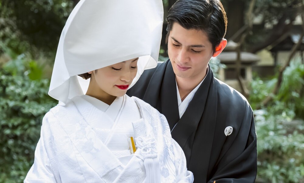 結婚式を和装で行うには？新郎新婦の基本スタイルと注意ポイントをわかりやすく説明きものレンタリエのきもの豆知識