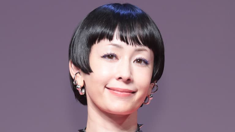 夫婦の日常まとめ🧸🧸♡♡ そろそろラブブの名前抜き打ちテストするかぁ💭笑 ✦ ✦ その他のほっこり夫婦漫画は👇🏻から！週2回投稿&毎日ストーリーで2コマ絵日記更新中です🌸 @ritarita_riiita ✦ ✦エッセイ漫画